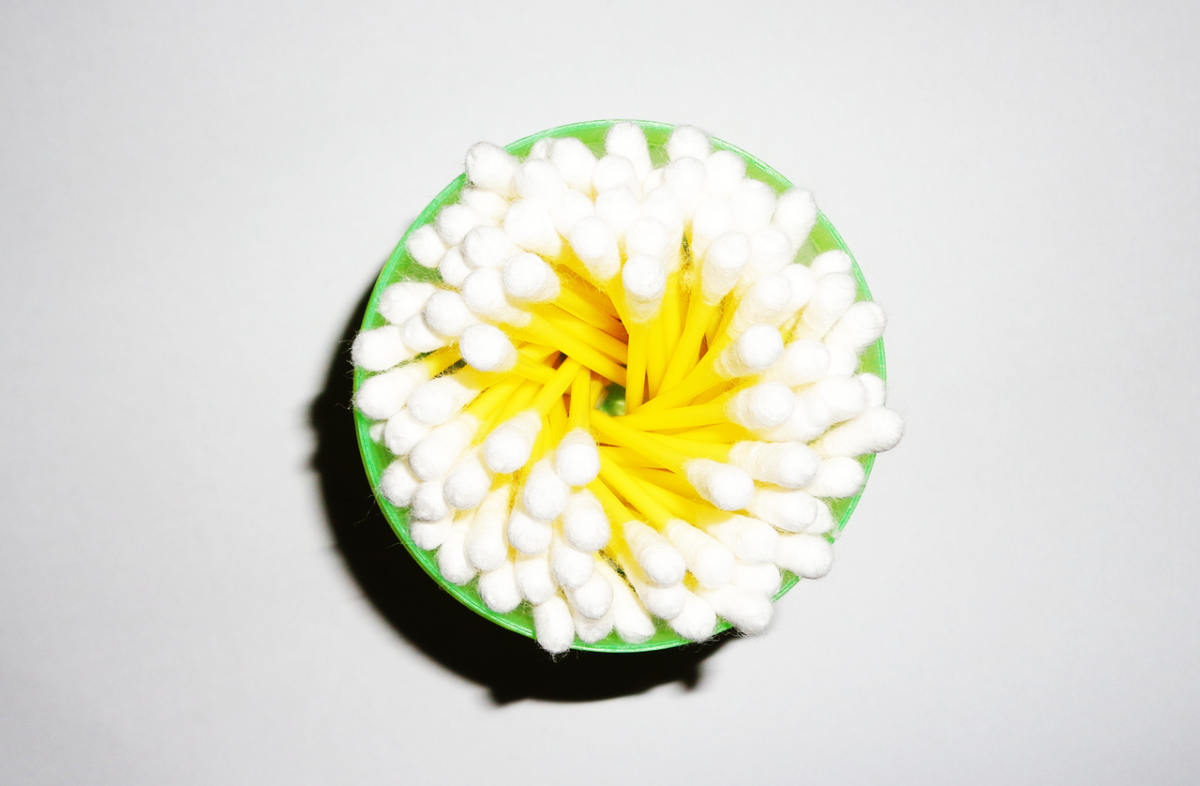 Article : Arrêtez d&rsquo;introduire des cotons-tiges dans vos oreilles !