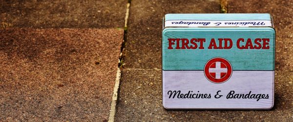 Article : La boîte à pharmacie : une nécessité ignorée